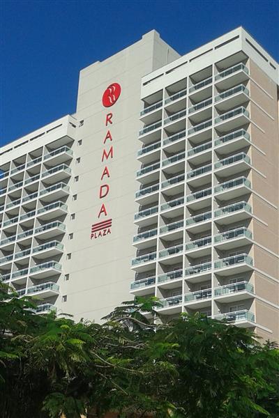 Um dos mais de 850 hotéis Ramada pelo mundo