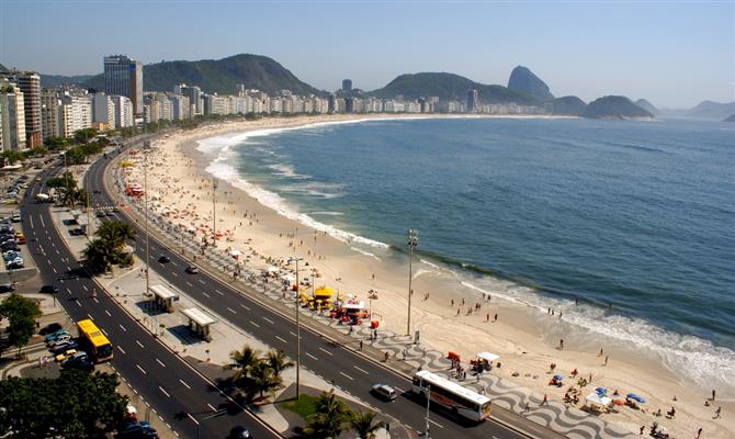 A chegada de 2022 em Copacabana contará com três palco