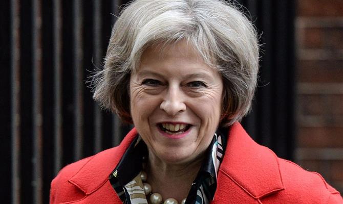 Theresa May, premiê britânica, já estava enfraquecida após perder a maioria do seu Partido Conservador em uma eleição em junho