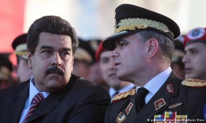 As fronteiras da Venezuela com o Brasil e a Colômbia por decreto do presidente Nicolás Maduro. O objetivo, segundo ele, será o de combater máfias que fazem contrabando da moeda venezuelana