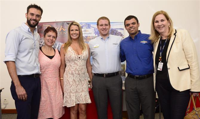 Neto Fernandes (Visit Orlando), Ana Flavia Medina (Visit Kissimmee), Viviane Fernandes (Nice Via Apia), Felipe Timerman (Sea World) Renato Gonçalves (Universal), Lucia Mota (Nice Via Apia) Neto Fernandes (Visit Orlando), Ana Flavia Medina (Visit Kissimmee), Viviane Fernandes (Nice Via Apia), Felipe Timerman (Sea World) Renato Gonçalves (Universal), Lucia Mota (Nice Via Apia)