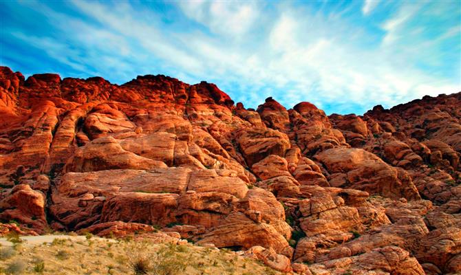 O Red Rock Canyon, nos arredores de Las Vegas e no meio do deserto de Nevada