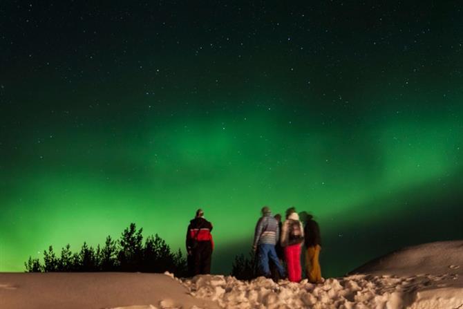 Hotel da Finlândia busca caçador de aurora boreal