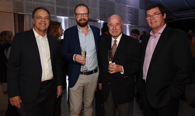 Newton Vieira (Strategic Market Intelligence), Christian Malcher (Design Hotels), Guillermo Alcorta (PANROTAS) e Luiz de Moura Junior (Insight)