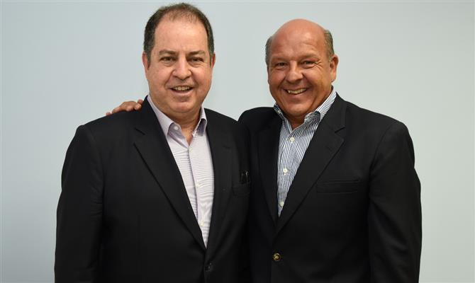 Dilson Verçosa Jr., diretor Brasil, e José Roberto Trinca, diretor de Vendas da American Airlines