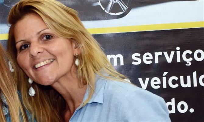 Amanda Simões, da Hertz, foi escolhida pelos agentes leitores do Jornal PANROTAS a melhor promotora de locadoras de veículos do Rio de Janeiro