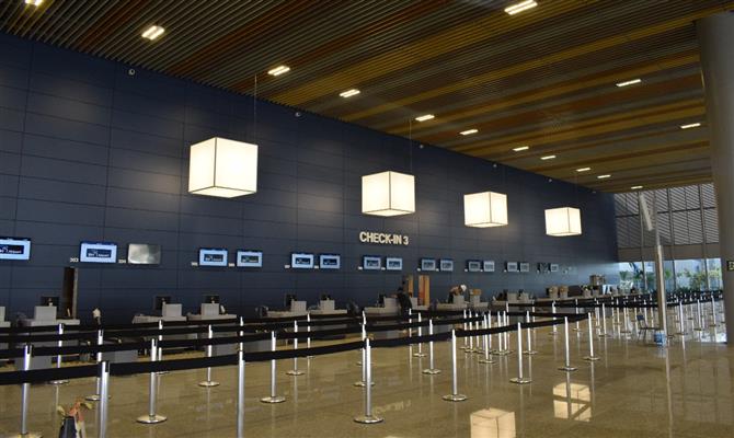 Área de check-in do novo terminal no aeroporto de BH