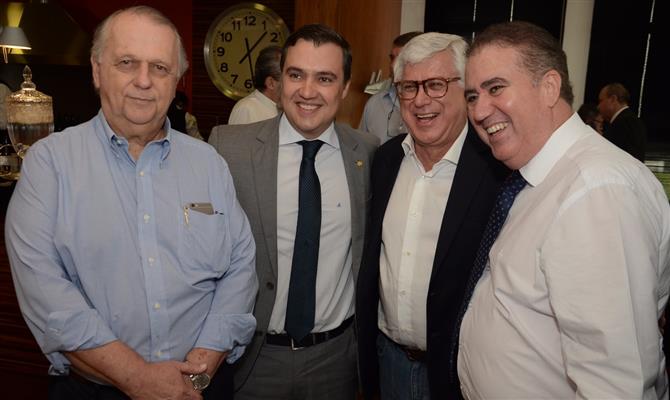 Otavio Coelho, da Unicamp, deputado Luiz Lauro Filho, Juarez Cintra Filho e o prefeito eleito de Campinas, Jonas Donizette