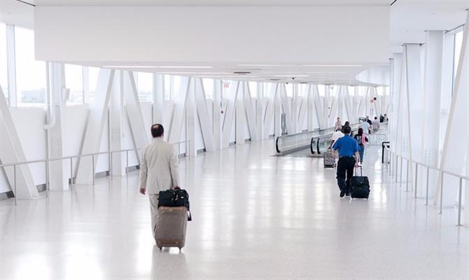 Infraestrutura dos aeroportos estadunidenses precisam de investimentos, segundo membros da indústria turística do país