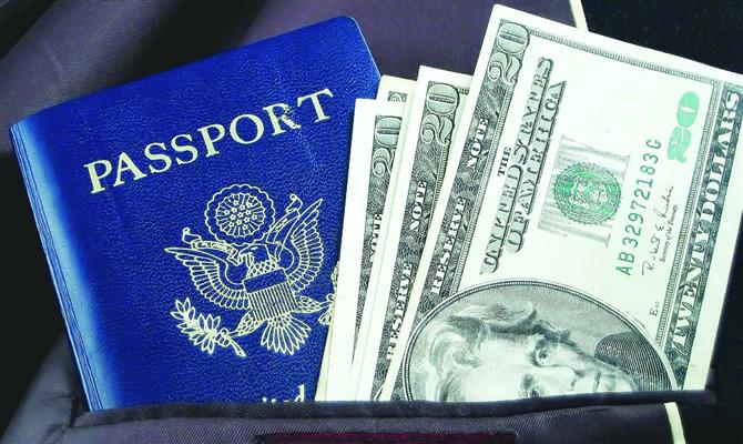 Americanos correm o risco de precisar de visto para entrar na Europa