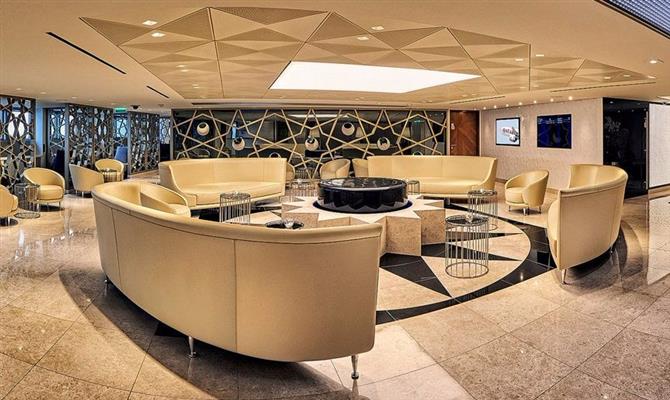 O novo lounge da Qatar Airways no aeroporto de Cannes, outro investimento da aérea no mercado francês