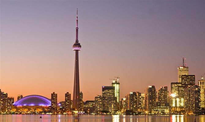 Toronto, um dos principais destinos dos brasileiros no Canadá