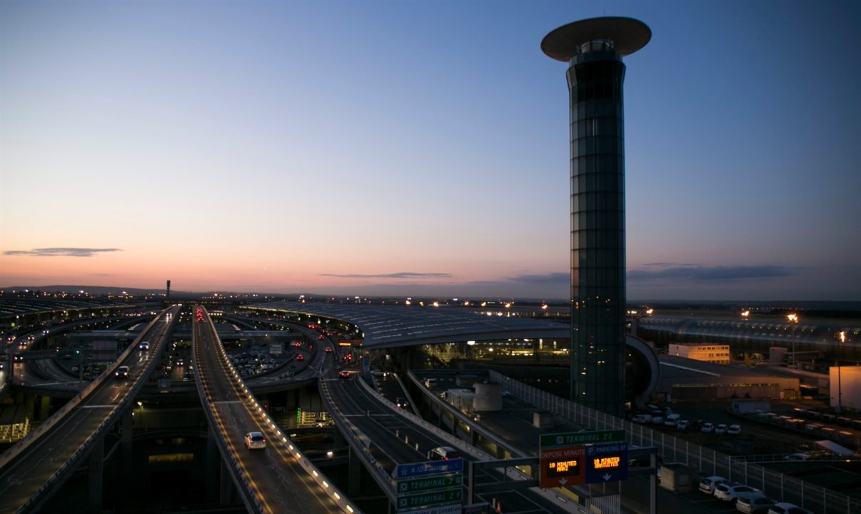 Governo francês abandona plano de novo terminal no Aeroporto Charles de Gaulle 