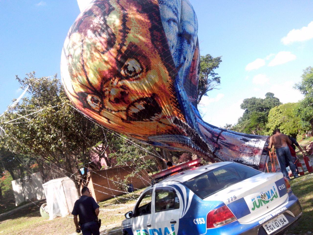 Balão apreendido pela Guarda Municipal de Jundiaí