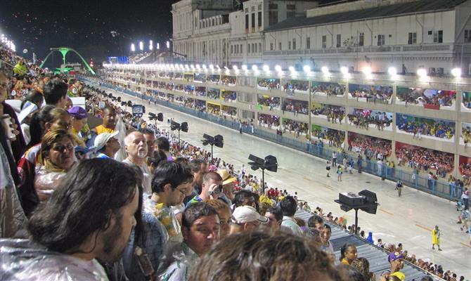 Expectativa era de que 5 milhões de pessoas passassem pelo Rio no carnaval; na foto, o sambódromo da capital fluminense