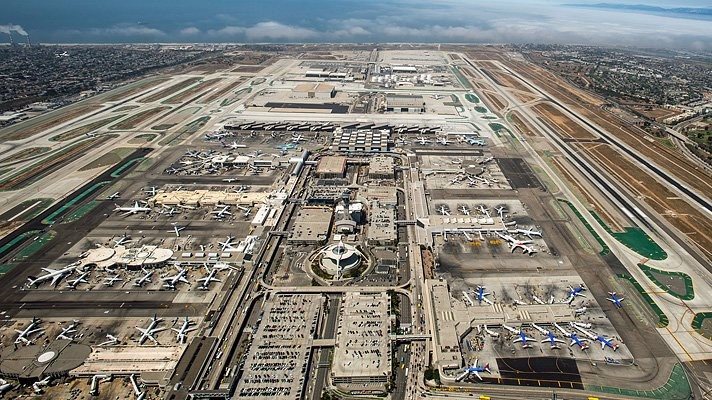 Aeroporto Internacional de Los Angeles (LAX) segue funcionando normalmente