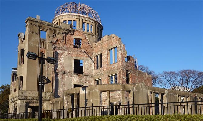 O Domo da Bomba Atômica, uma das poucas construções que restaram do bombardeio da Segunda Guerra Mundial