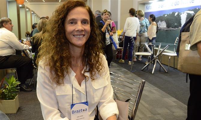 Jane Terra, representante do Visit Orlando no Brasil, durante o Encontro Comercial Braztoa no Rio de Janeiro