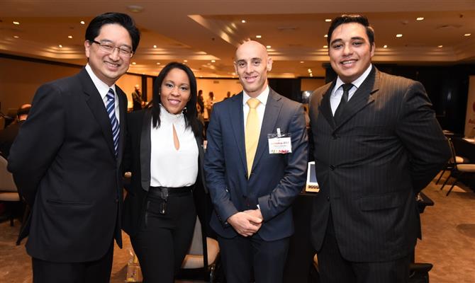 Cássio Takano (Copa Airlines), Kenelma Paredes (Turista Internacional Panamá), Thierry Baurez (Trump Hotels) e Bruno Melo (Copa Airlines)