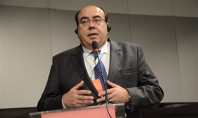 O representante do Ministério do Transporte, Dario Lopes, da Secretaria de Aviação Civil