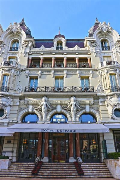 A fachada do Hôtel de Paris Monte-Carlo