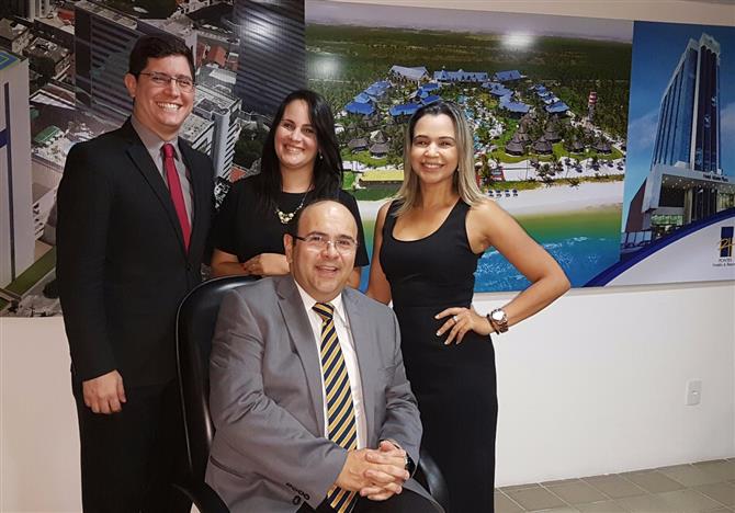 Equipe da Pontes Hotéis em Pernambuco: Guilherme Ameida, Morgana Araújo, Flavia Santos e Sérgio Paraíso