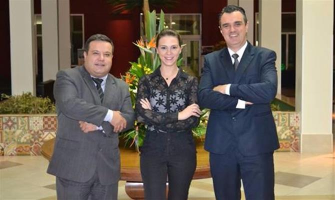 Os novos gerentes do hotel: Jorge Manfredini (Recepção), Lívia Poli (Governanta) e Henrique Castro (A&B)