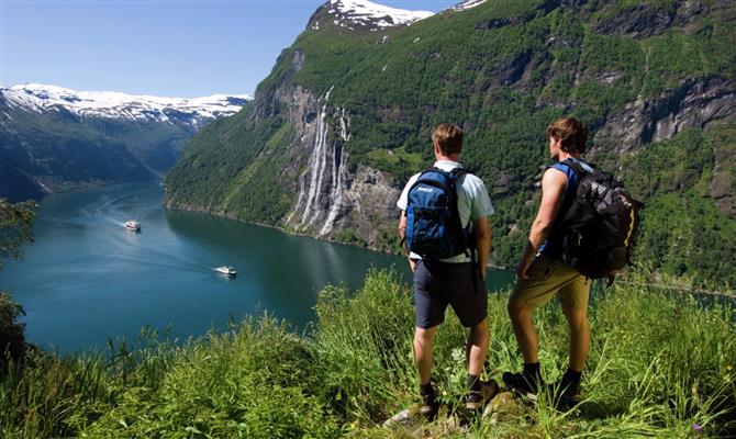 Não faltam passeios e belos cenários para os LGBT curtirem na Noruega