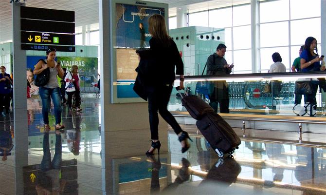 Terminais aumentam fiscalização em relação a bagagem de mão dos passageiros