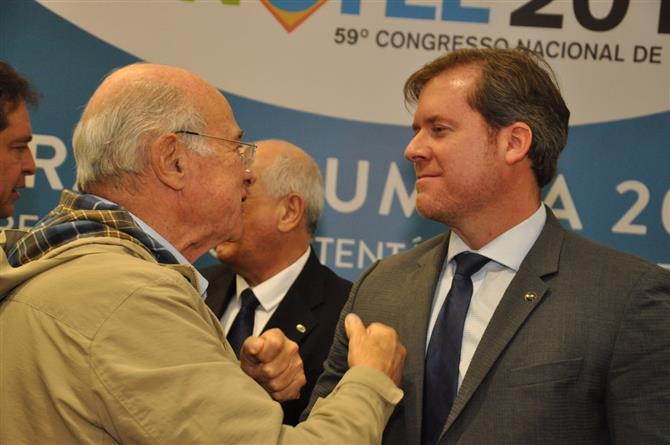 Guillermo Alcorta, da PANROTAS, reencontra o ministro Marx Beltrão
