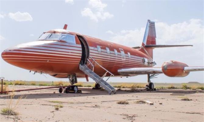 Desde 1990 a aeronave estava abandonada no deserto de Roswell, no Novo México