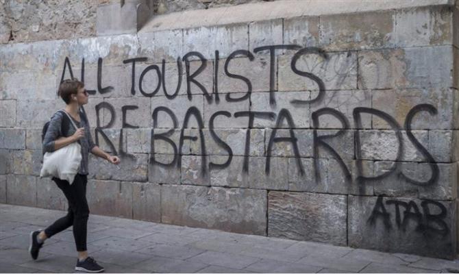 Por fim de overtourism, destinos europeus devem investir em turistas de nicho, aponta estudo da Euromonitor