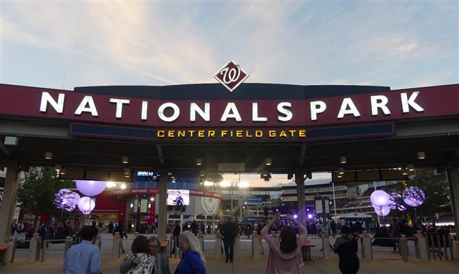 O estádio do Washington Nationals foi aberto para os convidados do IPW na festa de encerramento da feira