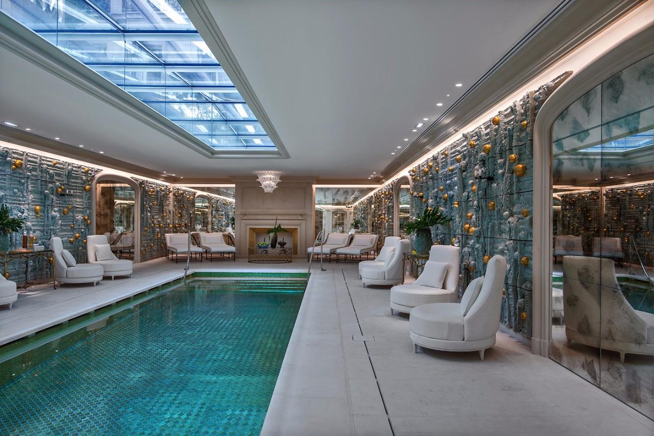 Nova piscina do Hotel Palácio Crillon