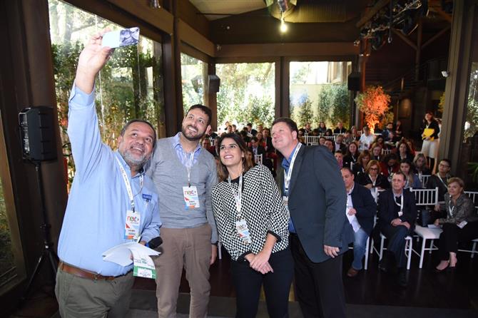 Wagner Wons, da Brasil Surf Trip, e Guilherme Avila, do Transamérica Hospitality Group