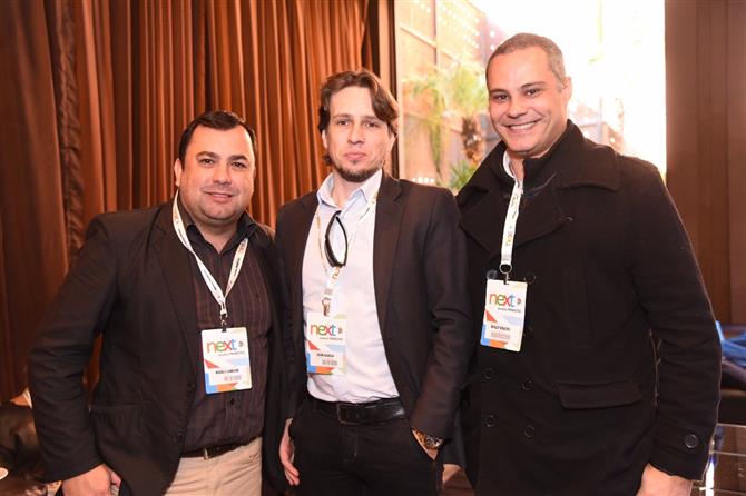 Wagner Wons, da Brasil Surf Trip, e Guilherme Avila, do Transamérica Hospitality Group