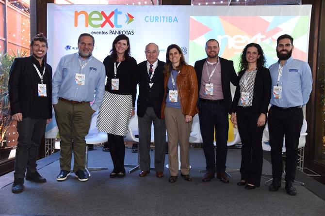 Wagner Wons, da Brasil Surf Trip, e Guilherme Avila, do Transamérica Hospitality Group