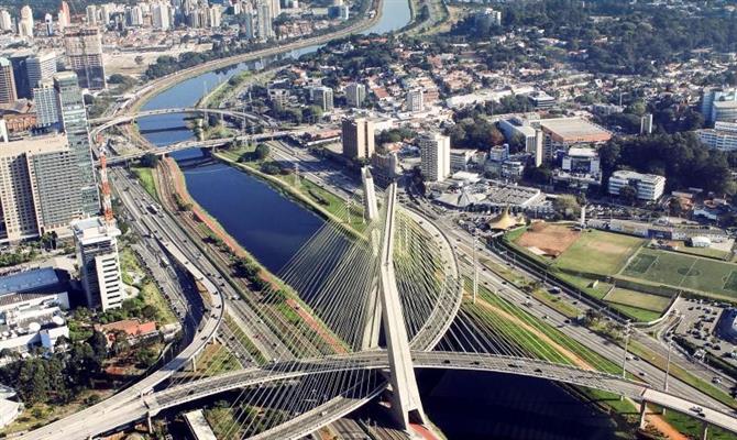 Ponte Octávio Frias de Oliveira (Ponte Estaiada)