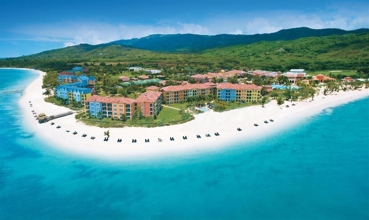 Sandals South Coast será o primeiro a receber hóspedes novamente, em 18 de novembro