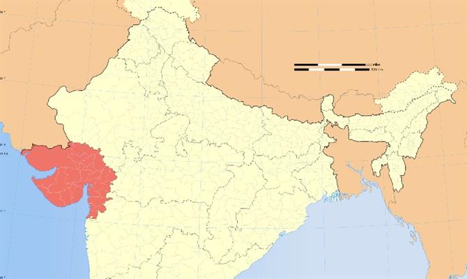 Em vermelho, a região de Gujarat, no oeste da ìndia