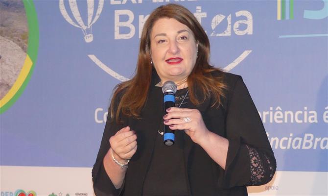 Presidente da Braztoa, Magda Nassar exaltou os agentes de viagens: 