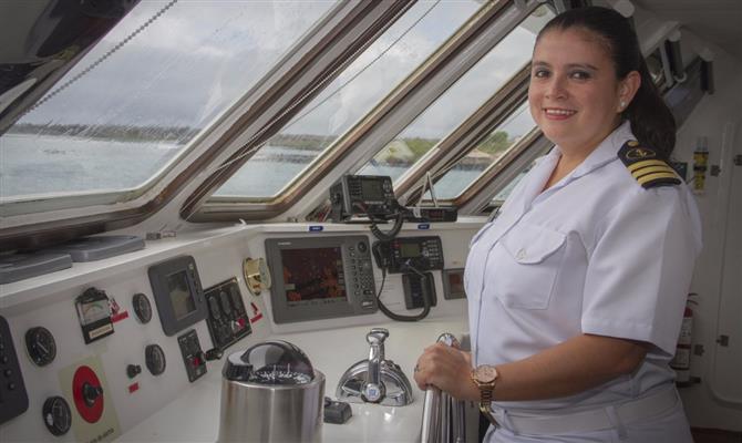 A primeira capitã para a região do Galápagos conta com mais de 12 anos de experiência