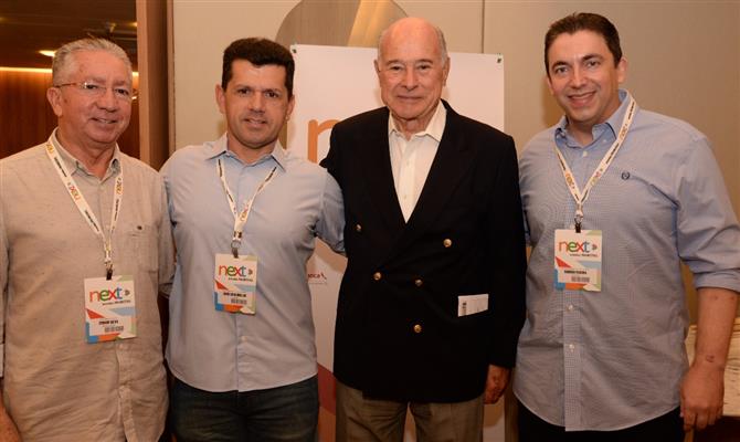 Ernani Silva, da Ernanitur, Erick Vasconcelos, da Secretaria de Turismo de Fortaleza, Guillermo Alcorta, da PANROTAS, e Rodrigo Pereira, também da Secretaria de Turismo de Fortaleza