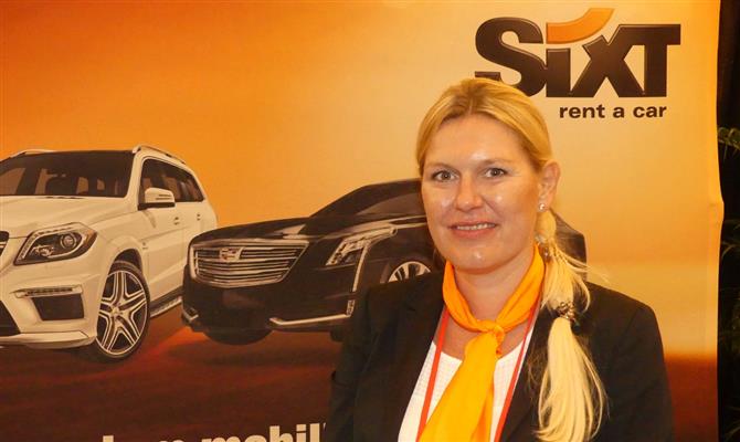 Annika Saenger, gerente de vendas internacionais da Sixt
