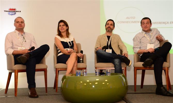 Alexandre Cordeiro (Travel Tech Hub), Maria Camilla Alcorta (Ideas4Brand), Daniel Biancareli (Monde) e Thiago Carneiro (Rextur Advance)