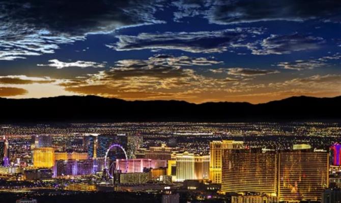 Voos panorâmicos de helicóptero em Las Vegas estão na oferta