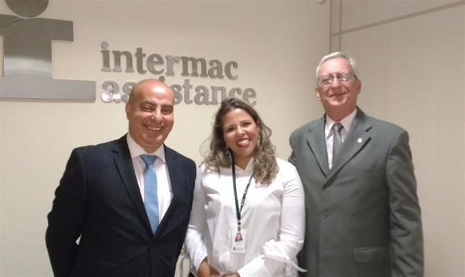 Fábio Costa, o novo gerente regional, Juliana Paula, gerente comercial para São Paulo e Wellington Morato, diretor da Intermac