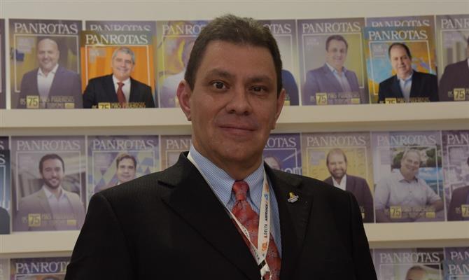 René Contreras, do escritório da República Dominicana