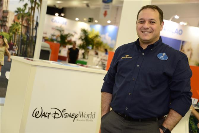 Direto dos Estados Unidos, Luiz Araujo Jr, gerente da Disney Destinations para o Brasil, representando o Walt Disney World