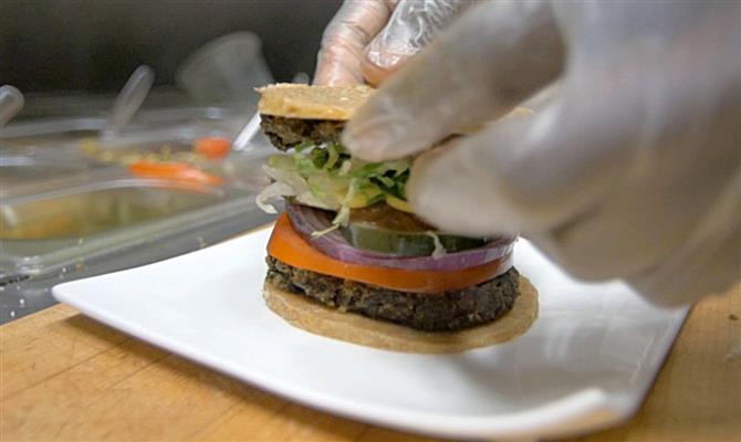 Hambúrguer vegano do Quintessence, um dos mais famosos em Nova York